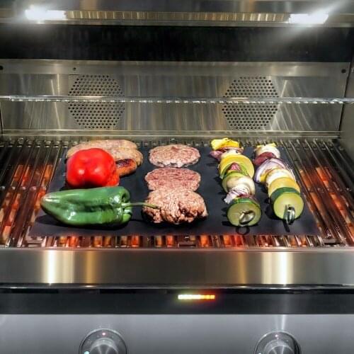 Barbecue Pad BBQ Grill Mesh Mat Reusable Sheet Resistant Non-Stick Barbecue Bake Meat BBQ Grill Mats 40x34cm 0.2mm Thick