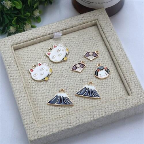 10pcs/lot Fan Mountain Cat Dangle Handmade Enamel Charms Pendant DIY for Bracelet Necklace Bag