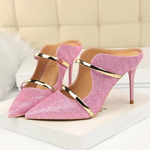 NKUSKAD Women's Sandals