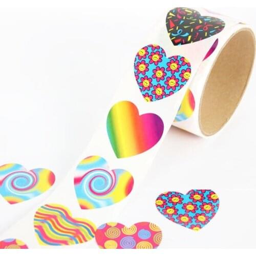 100pcs / Roll Multicolor Heart Adhesive Sticker for Gift Box Bag Handmade Seal Cake Baking Pakaging Sealing Sticker