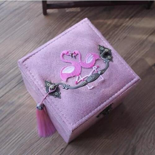 HOSENG New Retro Fashion Chinese Style Jewelry Box Pink Embroidery Tassel Chest Ring Brooch Case HS_3562
