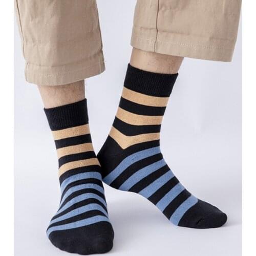 3 Pairs/Lot High Quality Mens Socks Autumn Winter Male Fashion Striped Style Casual Socks Boys Comfortable Cotton Mid Stockings