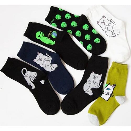 2017 New Fashion Unisex Cartoon Creative Funny Alien Cat Men&Women street Casual skateboard socks