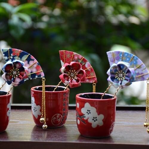 Fret flowers fan using hanfu han wind and deserve to act the role of tire bell, bronzing sakura Japanese bathrobe cos hair clasp