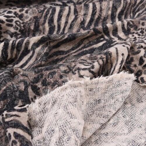 120CM Wide Leopard Knitted Polyester Fabric for Autumn Spring Dress Jacket Clothes H244