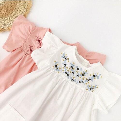 Retro style baby girl embroidery dress flying sleeves 2021 childrens clothing girls summer new product trend kids dress