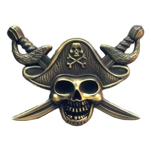 Luxury Pirates of the Caribbe Badge Skull Brooch Motorcycle Biker Brooches For Clothes Hat Retro Metal Collar Pin Brooch