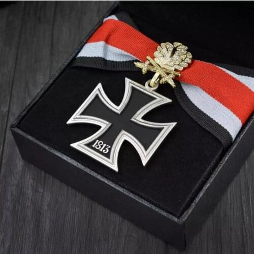 1PC Top Quality 1813-1939 Iron Cross Badge With Diamond Oak Leaf With Certificate And Box Military Medal Souvenir Gifts