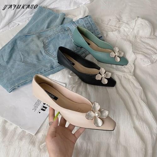 Retro Square Toe Leisure Single Shoes Fashion Chunky Heel High-Heeled Shoes Sweet Flower Decoration Party Women Shoes Lady Pumps
