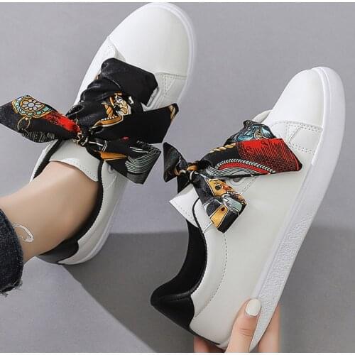 Women Flats White Shoes PU Leather Lace Up Ladies Walking Shoes Summer Autumn Female Casual Sneakers Fashion 2021 Woman Footwear