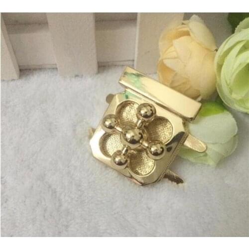 Free shipping Bag with Parts & Accessories (6 PCS/lot) new bags high quality plum blossom rotating decorative lock