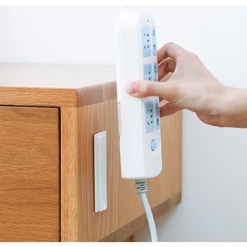1 Piece Household Self-adhesive Socket Holder Non-marking and Punch-free Wall-mounted Platooninsert Buckle Plug Fixer Organizer