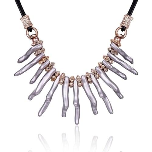 HC Fashion Coral Geometric Pendant & Necklace Party Jewelry Bohemian Choker Necklace for Women Special Choker Coat Necklace W