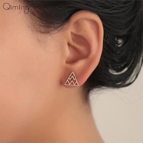 Geometric Zig Zag Triangle Earrings For Women Gold Stud Earrings For Women Girls Simple Ear Fashion Everyday Jewelry