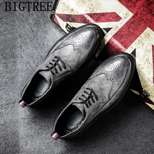 Designer Shoes Men High Quality Luxury Elevator Shoes For Men Brogue Shoes Men Leather Formal Dress Zapatillas Hombre Casual