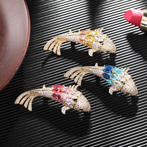 Japan And South Korea New Small Fish Brooch Micro-Inlaid Gem Unisex Pin Elegant Sweet Corsage Clothing Accessories