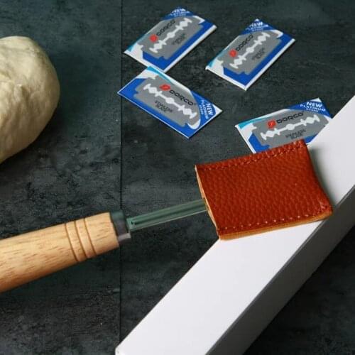 Baking bread cutter to send 4 pieces to replace the blade high-grade wooden handle arc cutter european-style bread knife