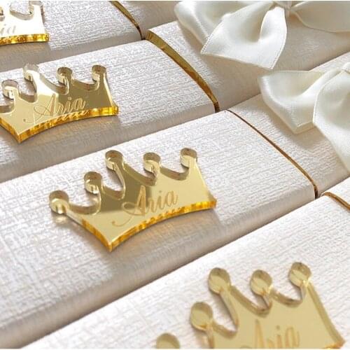 Custom Made Gold Acrylic Crown Mirror Tags, Engraved Chocolates Tags, Personalized Acrylic Logo for Party Wedding Baby Shower