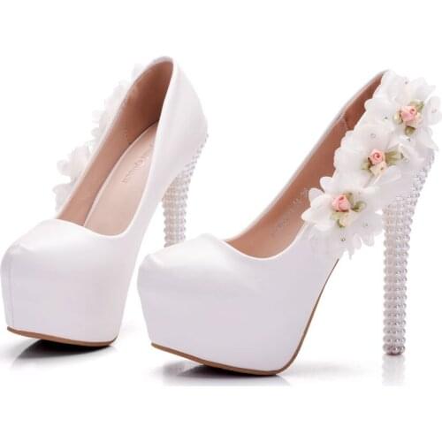 Crystal Queen Princess Heels Women Shoes Pumps Thin High Heels Lace Platform Pumps White Pearls Flowers Wedding Shoes Lady Gifts