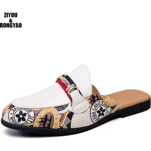 Men Slippers Men 2021 winter Male Leather Vintage Casual shoes Non-Slip Mens Gladiator Sandals glossy fur warm room fashion