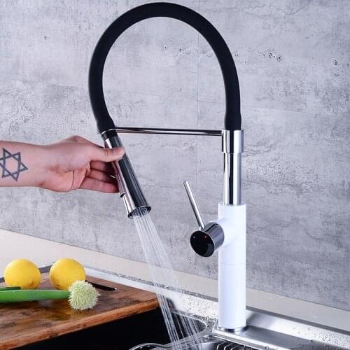 Kitchen Faucet Cheome Finished Hot and Cold Water Classic Kitchen Faucet Brass Material Process Swivel Faucet Kitchen Sink Fauce