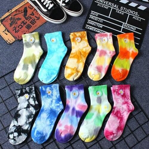 New Tie-dye Daisy Short Socks Cotton Harajuku Colorful Flower Vortex Happy Funny Fashion Skateboard Hip Hop Girls Women Socks