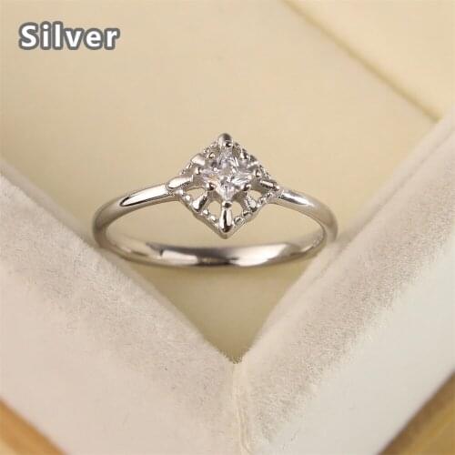 Sell the new 14K white gold-encrusted Princess Square Diamond Japanese Vintage Diamond Ring Blast Jewelry