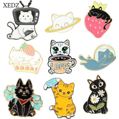 XEDZ Jewelry French Fries Burger Cute Cat Brooch Strawberry Blue Animal Cat Enamel Badge Punk Jewelry Gift