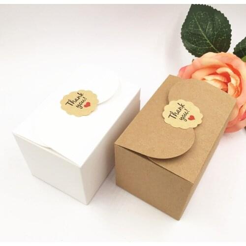 50Pcs/Lot 9*6*6cm Hot European-Style Wedding Party Candy Boxes Retro Kraft Paper DIY Cookies Boxes Packaging Dessert Boxes Suppl
