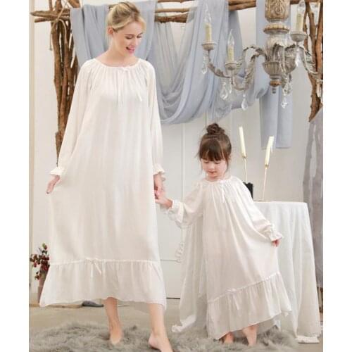 Miayii Clothes For A Family Photo Shoot