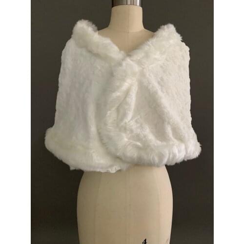 Special Offer Clearance Bride Wedding Dress Shawl Faux Fur Winter Womens Bridal Shawl Wedding Shawl