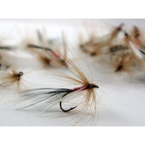 Imitate Insects Flies Carp Fly Fishing Lure Grass Carp Bait Feather Hooks Lot 5 Pieces IZ Hooks