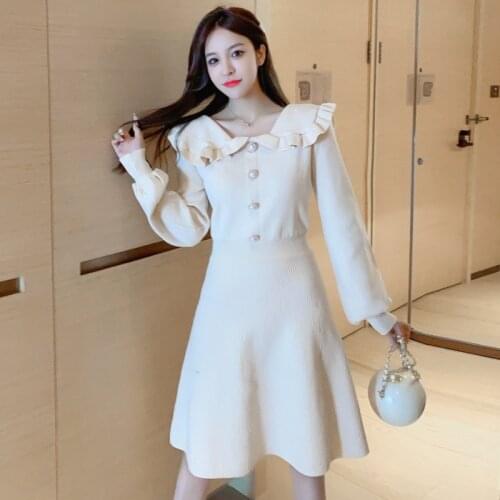 Autumn and winter 2020 Korean version sweet close waist show thin lotus leaf collar high waist long sleeve knitted dress base