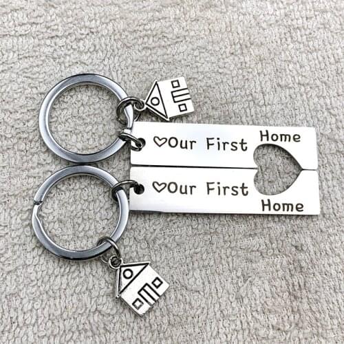 2Pcs/Set Keychain Our First Home House Keyring Couples Housewarming Gifts Lovely Gift For New Home Owners Cute Keychain