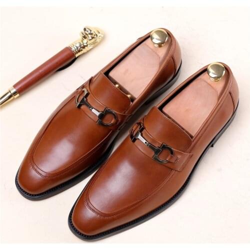 European version of mens shoes, set of foot business suit leather shoes for men, made of cowhide. Wedding shoes