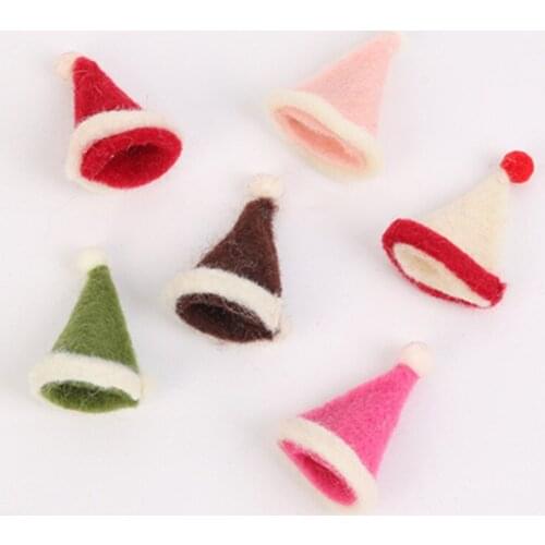Free Shipping 10PCs Handmade 3D Flatback Christmas Hat Shape Button Patch Sticker Wool Felt Woven Crochet Craft Stickers for DIY