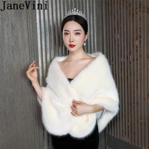 JaneVini Light Champagne Bridal Boleros Fur Shrug Winter Warm Bride Faux Fur Shawl Wrap Women Wedding Cape Stoles Estola Fiesta