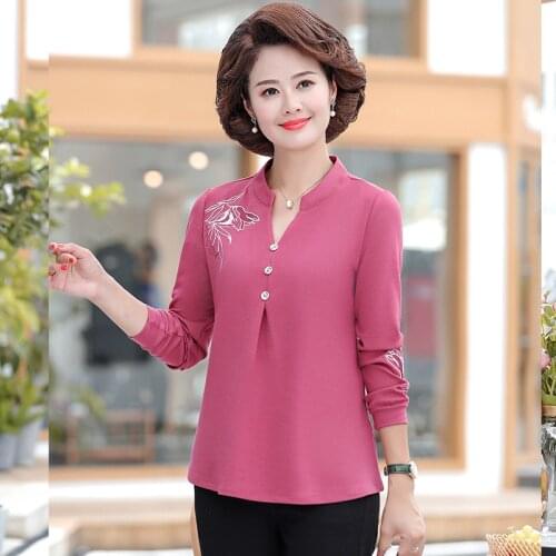 Embroidery Long Sleeve T-Shirts For Women 2021 Spring Fall Pullover Bottom Shirt Middle Age Mother V-neck Plus Size Casual Tops