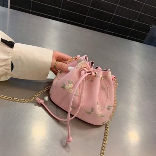 New Lace shoulder Bucket Bag Luxury Embroidery Woman Bag Korean Female Handbag Drawstring Messenger Crossbody Bag Sac Main