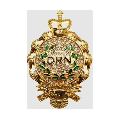 Amorita boutique design gold color crown wreath Brooches