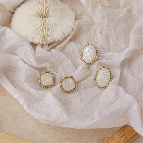 2020 New Trendy Retro Port Style Japanese Shell Fragments Fine Flashing Square Oval Stone Geometric Exquisite Small Earrings