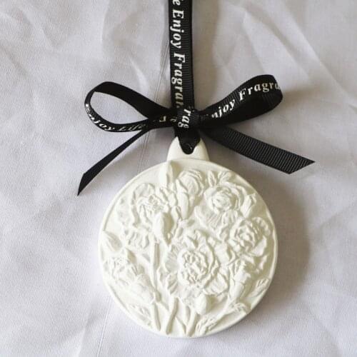 Fragrant Stone Round Flower Pattern Gift，Fragrance Chip Relief Pattern Fragrant Gypsum Pendant Car Wardrobe Deodorization