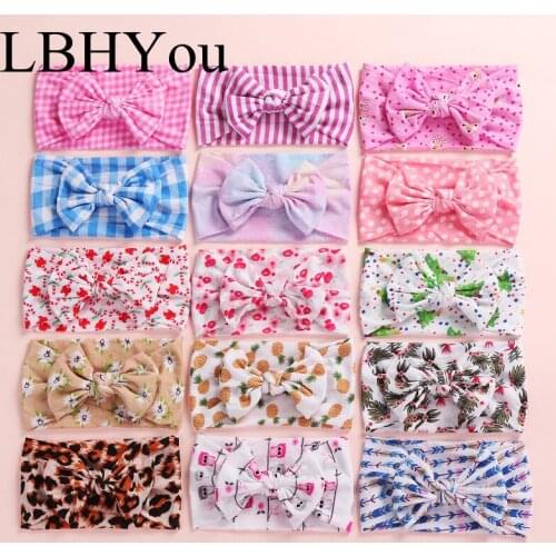 100pcs/lot New Fashion Prints Nylon Bows Headbands Cute Width Elastic Nylon Hairbands Turban Headwraps Christmas Tree Gifts