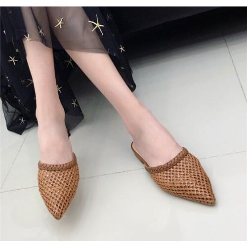 Low Heel Straw Slippers Women Woven Rattan Raffia Sandals Pointed Beach Shoes Lady Vintage Slipper Flat Shoes Slides Sexy