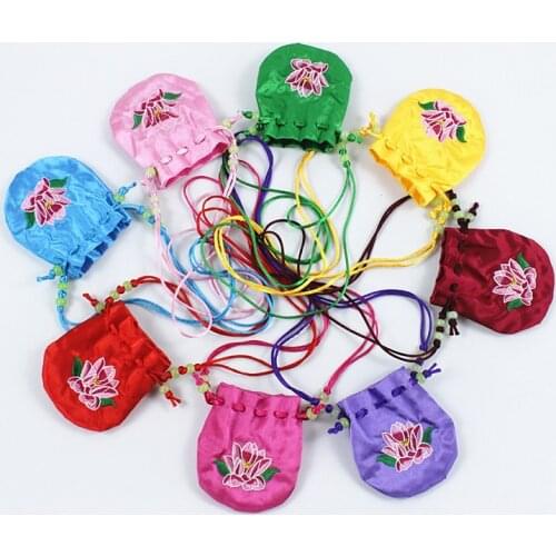 5pcs Mixed styles embroidery Fu blessing sachet sachet Poumch Lotus bag empty bag jewelry bags Pendants