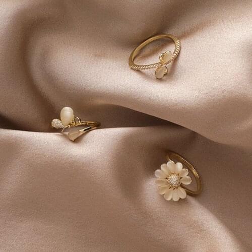 2021 New Elegant And Sweet Butterfly Flower Ring Fashion Opening Adjustable Opal Index Finger Ring Popular Ring Female