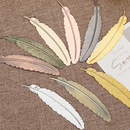 Multi-colors Creative Feather Metal Bookmark Vintage Cool Page Book Markers Plume Decoration Gift Perforated Can Be Worn