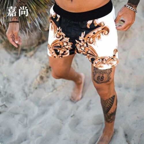 2021 Spring European and American Printed Teenagers Loose Beach Pants Mens Shorts Swim Shorts