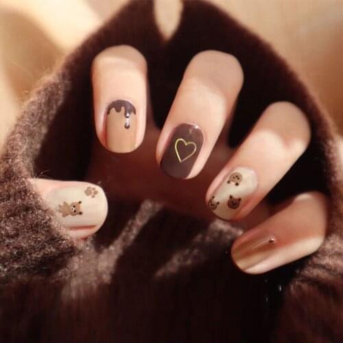 Milk chocolate pure color with bear cartoon pattern fake nails Japanese cute short size false nails with glue full nail tips