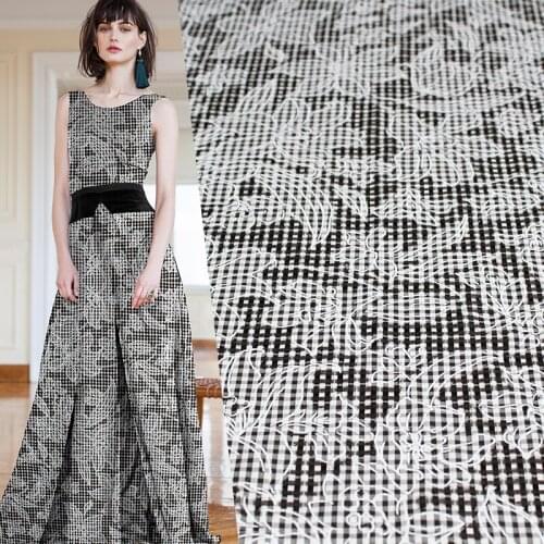 Pearlsilk 150cm Width Pierced Black Flowers Printed Cotton and Polyester Materials Summer Dress DIY clothes fabrics Freeshipping
